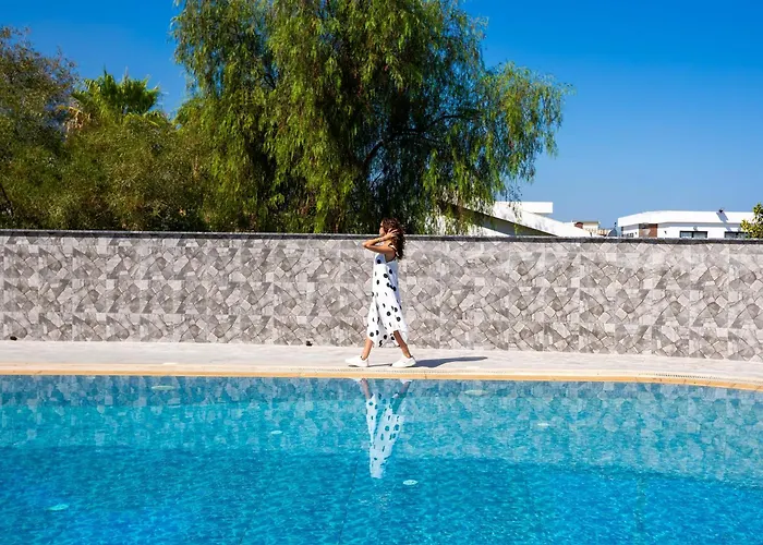 Hotel Suya Near Merit Casinos By Holidaykeys *